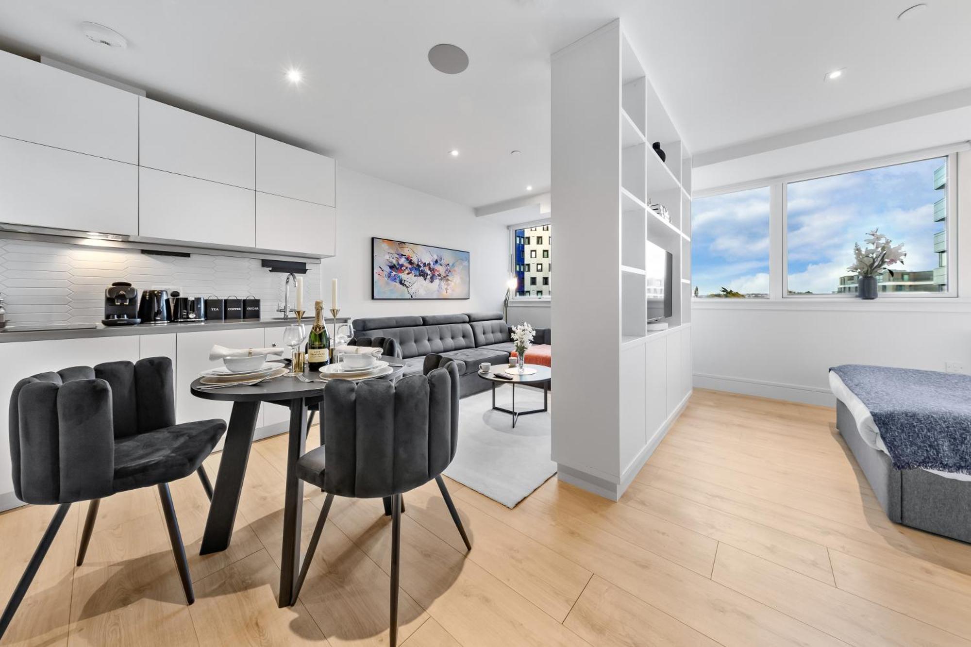 Stylish Retreats On Olympic Way Apartment ลอนดอน ภายนอก รูปภาพ